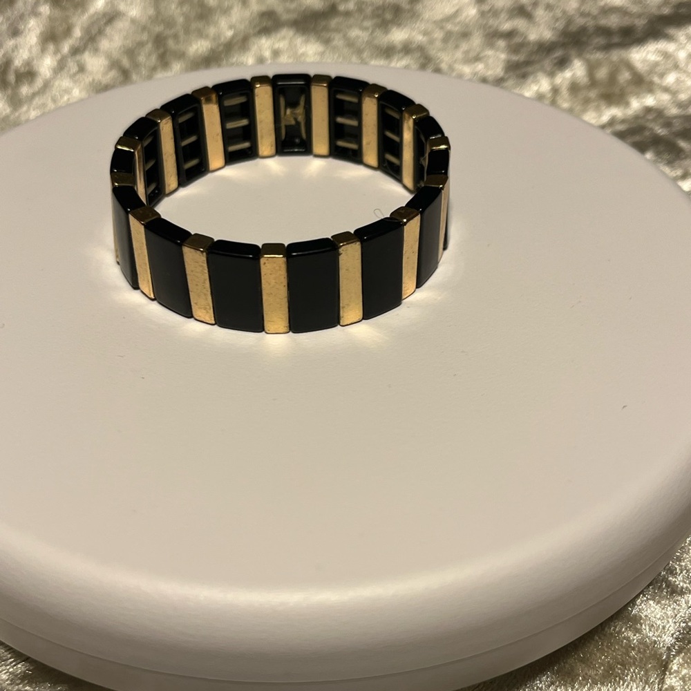 Black and Gold Stretch Bracelet